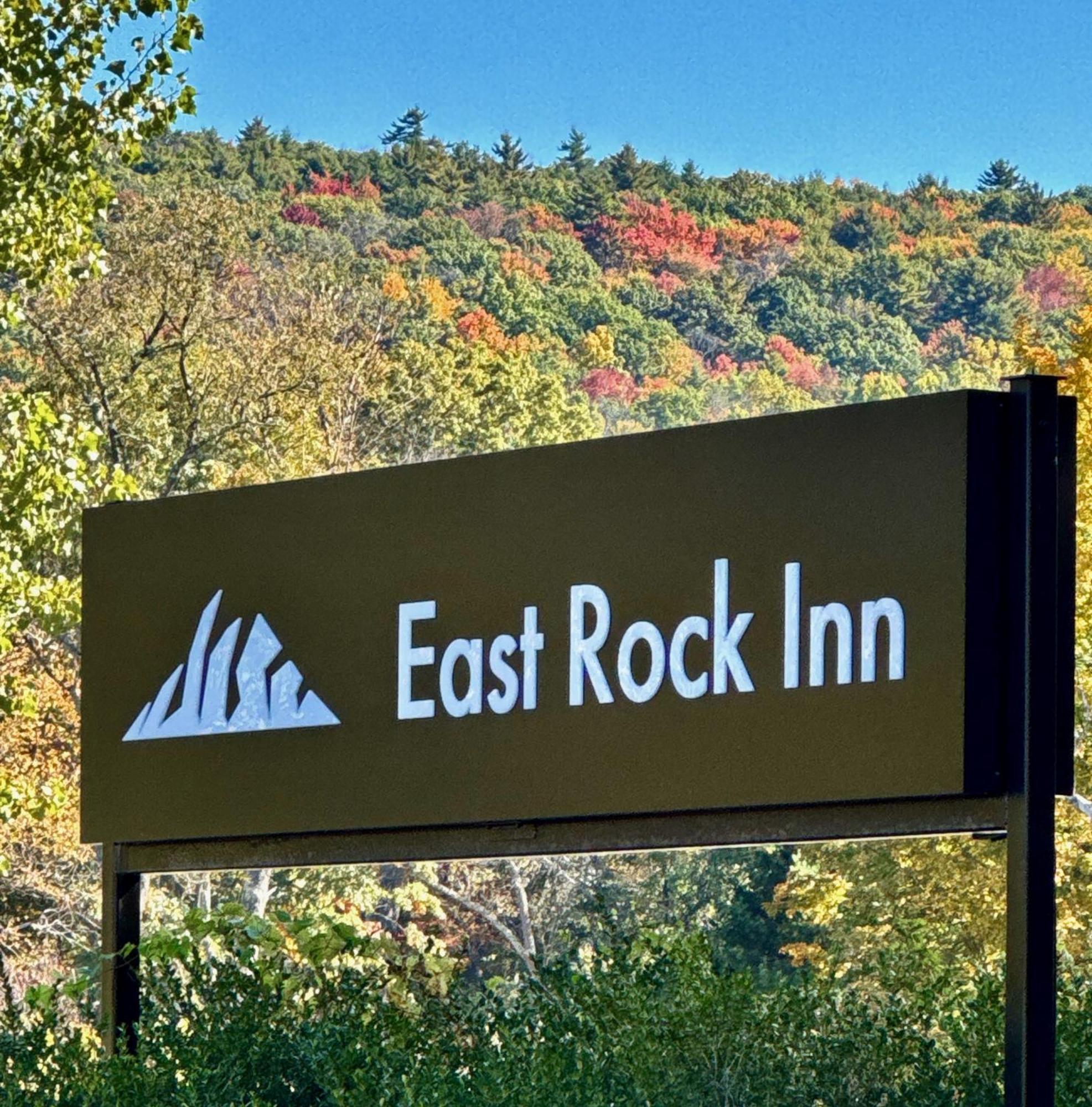 East Rock Inn Great Barrington Esterno foto